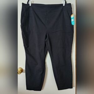 The Pioneer Woman Black Pull-On Millennium Pant